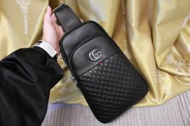Picture of Gucci Mens Bags _SKUfw142281560fw
